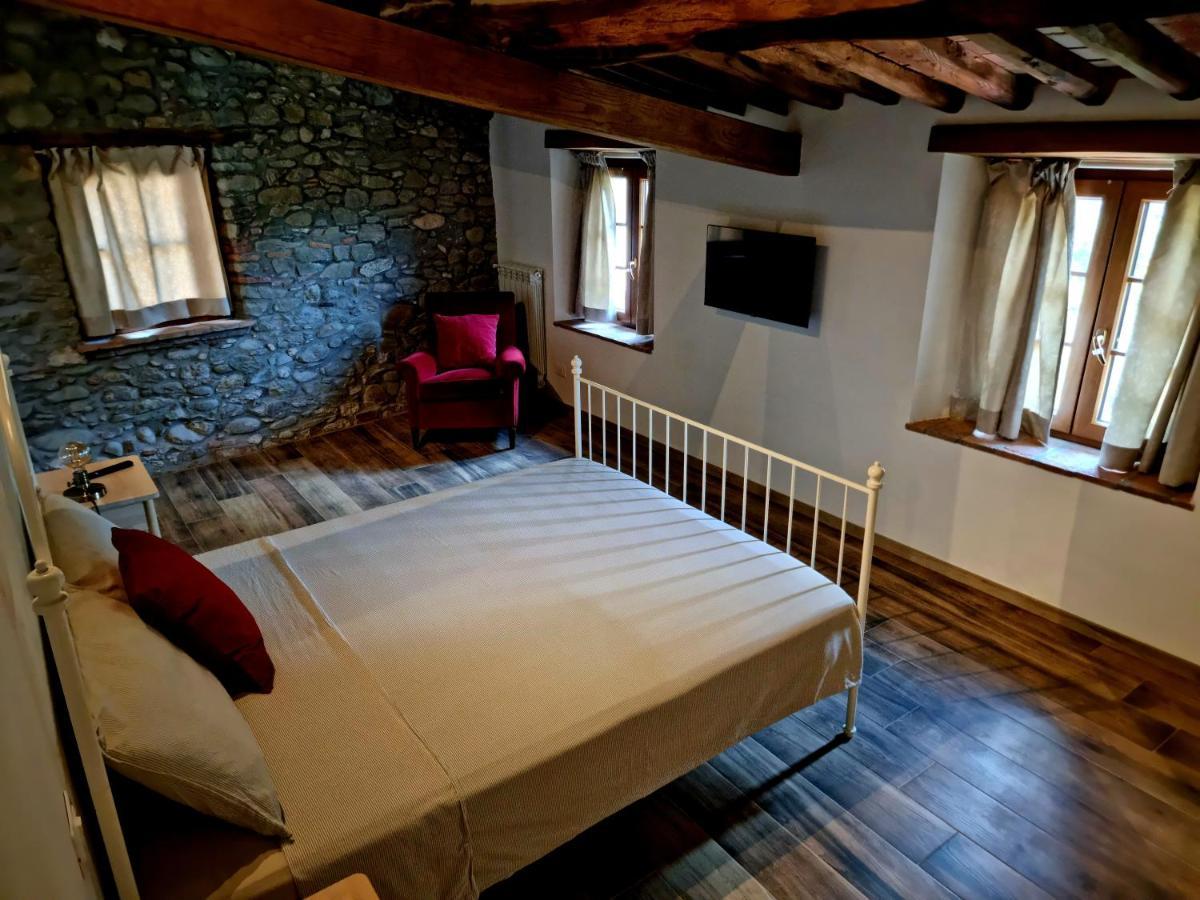 Agriturismo Il Castello Villa Borgo a Mozzano Kültér fotó